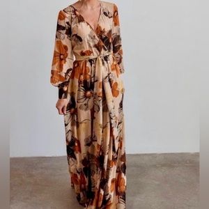 NWT Baltic Born Long Sleeve Full Length Chiffon Gown